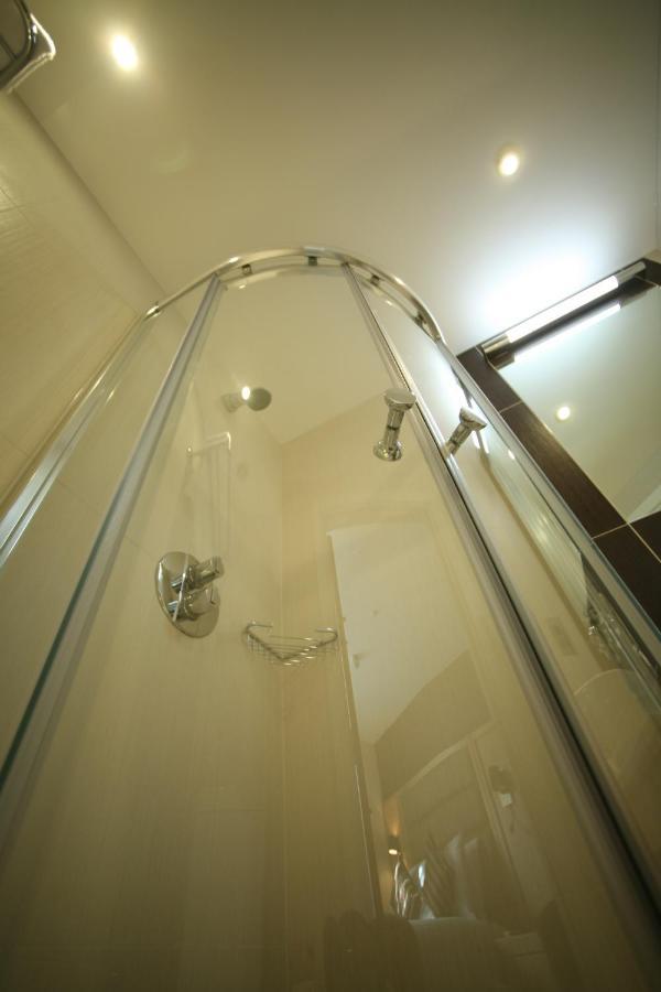 Lord Jim Hotel London Kensington Екстериор снимка