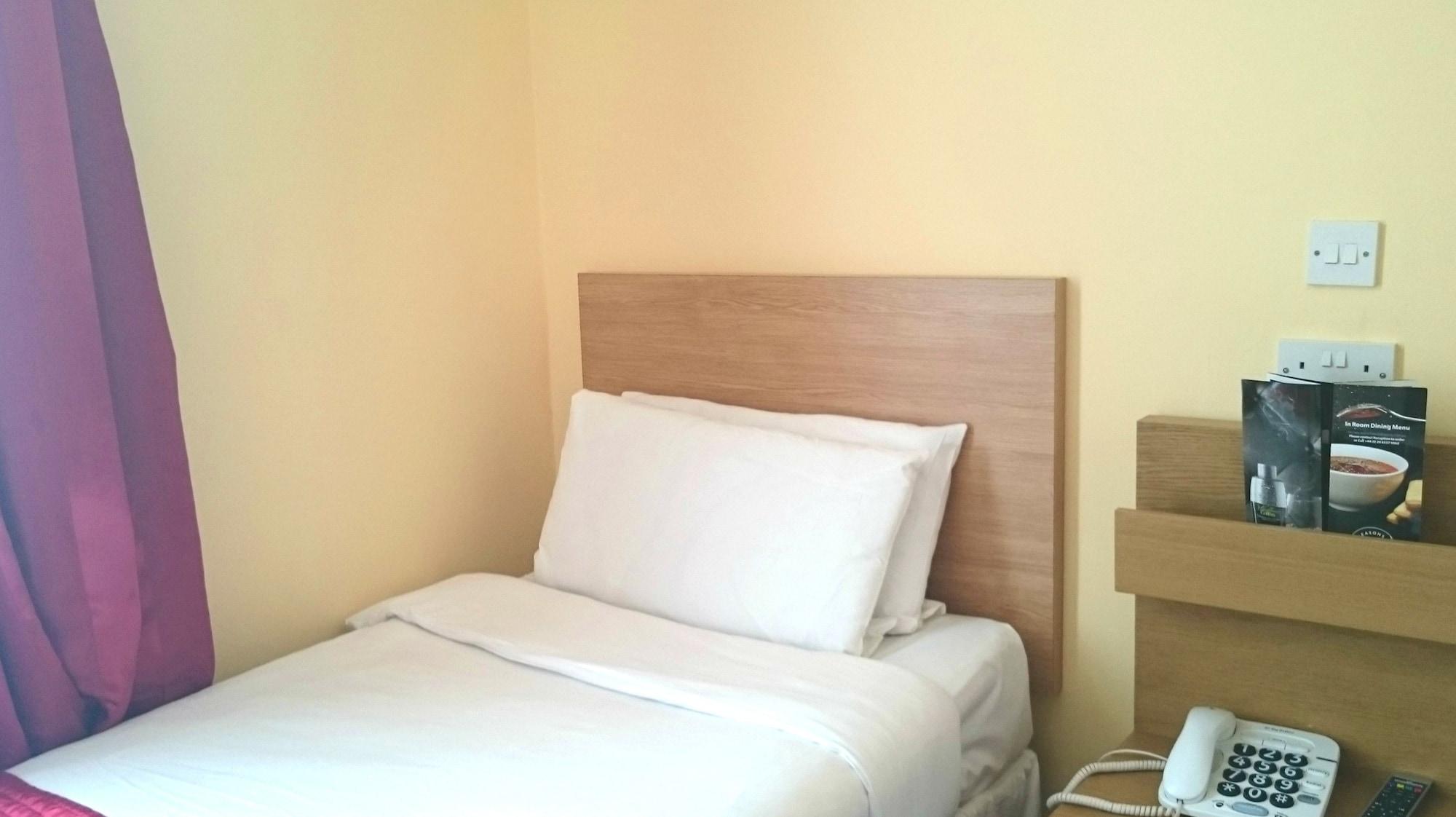 Lord Jim Hotel London Kensington Екстериор снимка