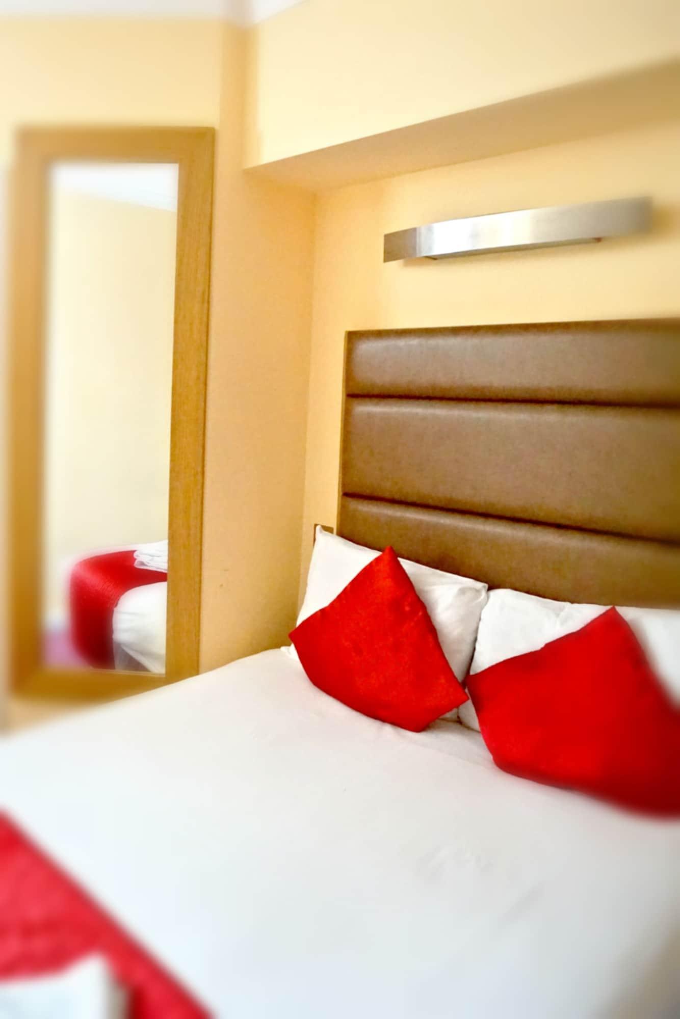 Lord Jim Hotel London Kensington Екстериор снимка