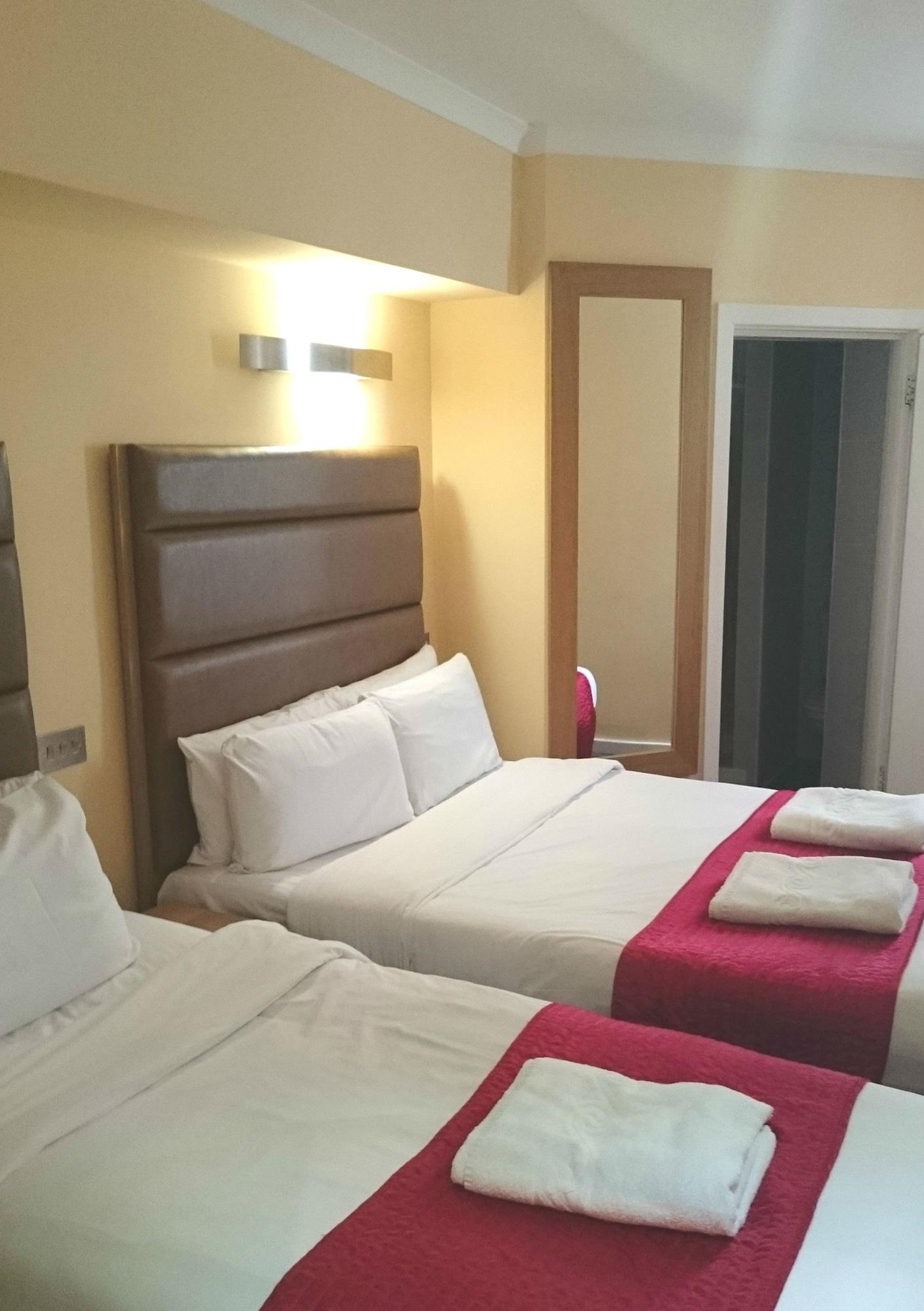 Lord Jim Hotel London Kensington Екстериор снимка