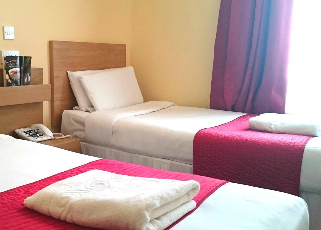 Lord Jim Hotel London Kensington Екстериор снимка