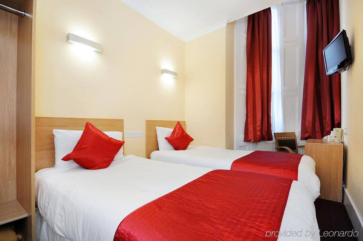 Lord Jim Hotel London Kensington Екстериор снимка