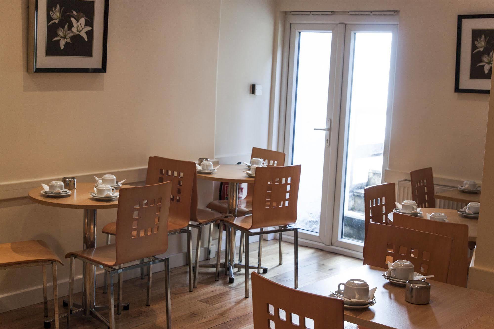 Lord Jim Hotel London Kensington Екстериор снимка