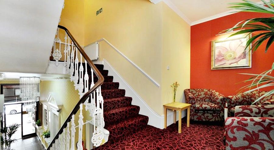 Lord Jim Hotel London Kensington Екстериор снимка